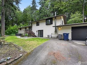 37135 2nd Avenue SW, Federal Way WA 98023