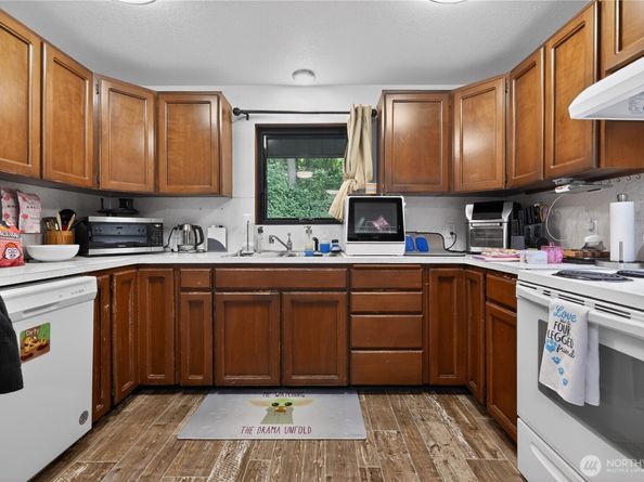 37135 2nd Avenue SW, Federal Way WA 98023