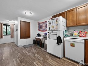 37135 2nd Avenue SW, Federal Way WA 98023