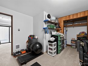 37135 2nd Avenue SW, Federal Way WA 98023