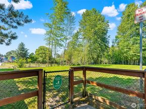 23504 9th Avenue SE, Bothell WA 98021