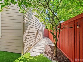 23504 9th Avenue SE, Bothell WA 98021