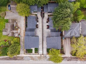 3026 NE 95th Street B, Seattle WA 98115