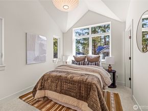 3026 NE 95th Street B, Seattle WA 98115