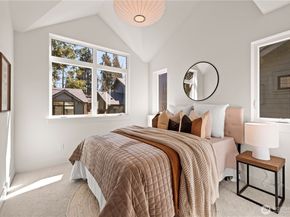 3026 NE 95th Street B, Seattle WA 98115