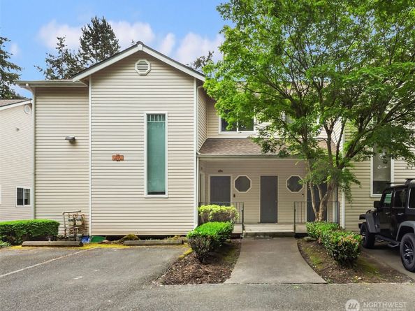 1006 37th Street SE B, Auburn WA 98002