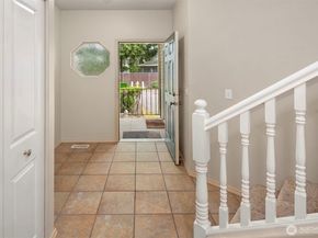1006 37th Street SE B, Auburn WA 98002