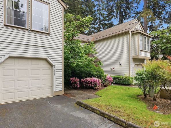 10123 NE 135th Lane 2, Kirkland WA 98034