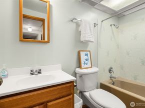 731 19th Avenue, Seattle WA 98122