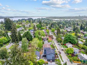 6832 47th Avenue NE B, Seattle WA 98115