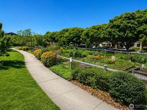 6325 34th Avenue SW C, Seattle WA 98126