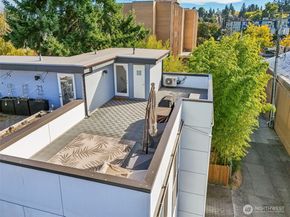 6325 34th Avenue SW C, Seattle WA 98126