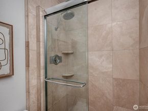 2501 Canterbury Lane E 116, Seattle WA 98112
