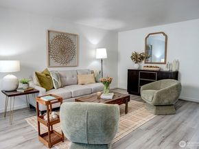 2501 Canterbury Lane E 116, Seattle WA 98112