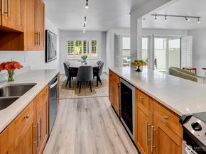 2501 Canterbury Lane E 116, Seattle WA 98112