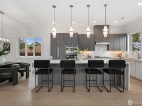 437 Hazel Avenue N, Kent WA 98030