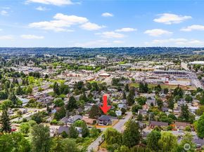 437 Hazel Avenue N, Kent WA 98030