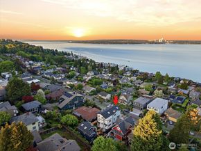 909 32nd Avenue S C, Seattle WA 98144