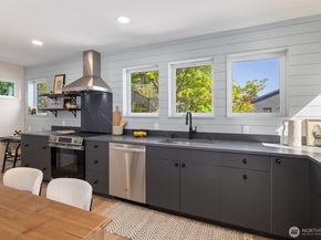 909 32nd Avenue S C, Seattle WA 98144