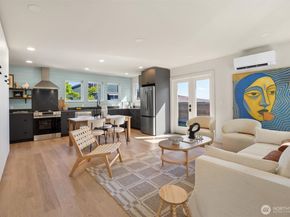 909 32nd Avenue S C, Seattle WA 98144