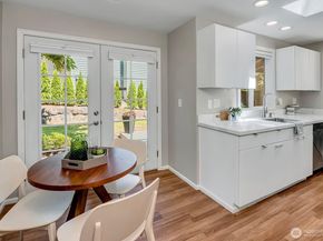 14004 SE 20th Street, Bellevue WA 98007
