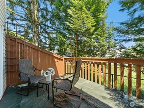 10030 Holly Drive 111, Everett WA 98204