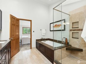 1808 Field Place NE, Renton WA 98059