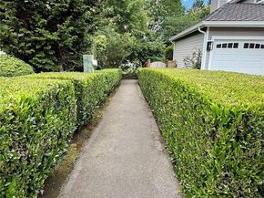 1808 Field Place NE, Renton WA 98059