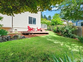 1808 Field Place NE, Renton WA 98059