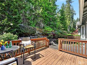 12357 Big Leaf Way NE, Redmond WA 98053