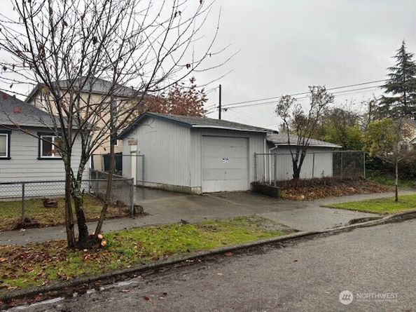 1922 15th Avenue S, Seattle WA 98144