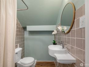 525 27th Avenue, Seattle WA 98122