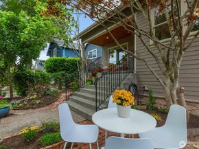 525 27th Avenue, Seattle WA 98122