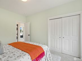 525 27th Avenue, Seattle WA 98122