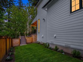 4221 NE 27th Place, Newcastle WA 98059
