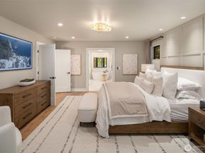4221 NE 27th Place, Newcastle WA 98059