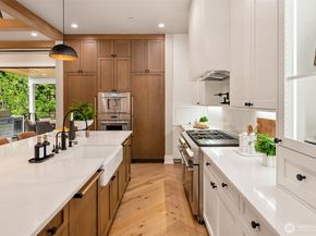4221 NE 27th Place, Newcastle WA 98059
