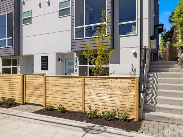 2230 B NW 60th Street, Seattle WA 98107