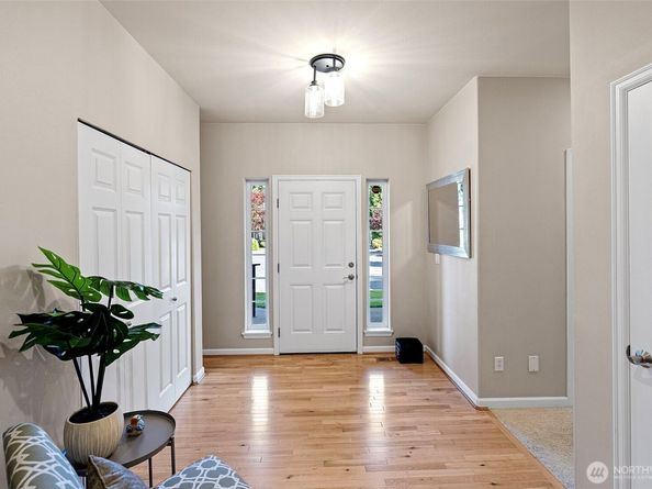 7007 SW Dunraven Lane, Port Orchard WA 98367