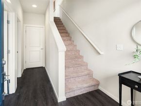 9796 11th Avenue SW, Seattle WA 98106