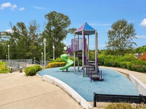 9796 11th Avenue SW, Seattle WA 98106