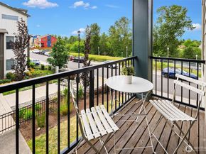 9796 11th Avenue SW, Seattle WA 98106
