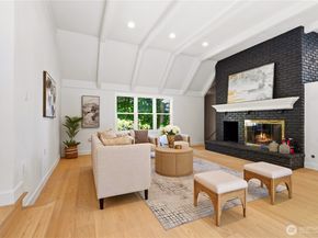 13555 NE 54th Place, Bellevue WA 98005