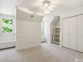 13555 NE 54th Place, Bellevue WA 98005
