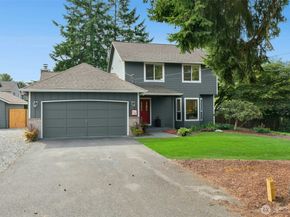 1132 Crawford Rd, Lynnwood WA 98036