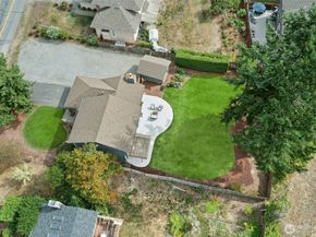 1132 Crawford Rd, Lynnwood WA 98036