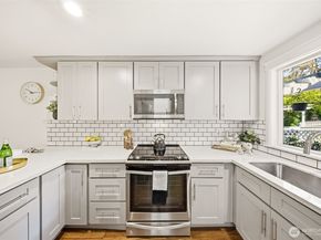 3535 NE 89th Street, Seattle WA 98115