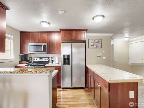 1806 S 286th Lane O102, Federal Way WA 98003