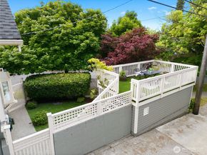 2412 2nd Avenue W, Seattle WA 98119