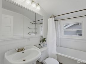 2412 2nd Avenue W, Seattle WA 98119